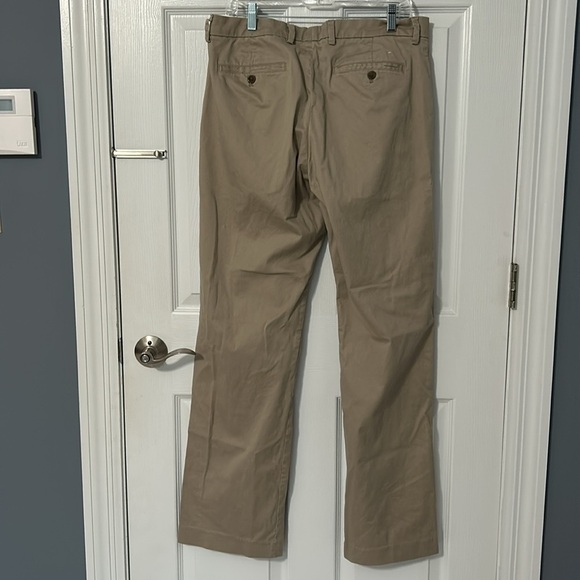 GAP Men’s Relaxed Fit Khaki Pants 34/34 - Picture 6 of 6